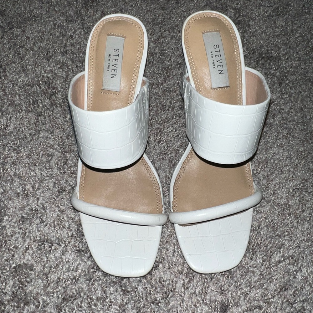 Steve Madden white platform heels